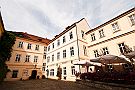 ITAP Prague s.r.o. - Ground Floor Apartment Haus von Außen